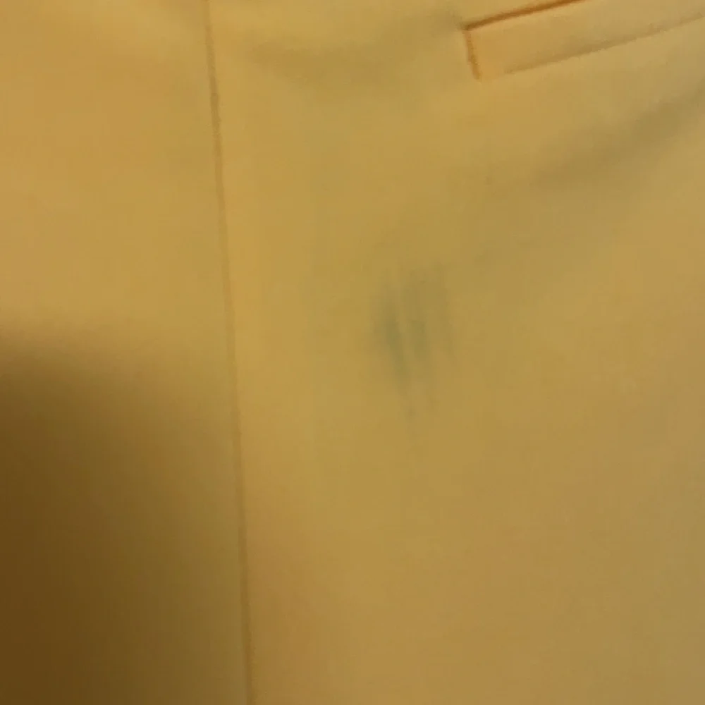 Yellow fitted pants - Picture 6 of 6